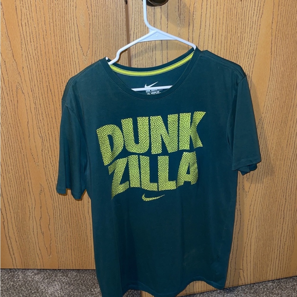 Nike t shirt